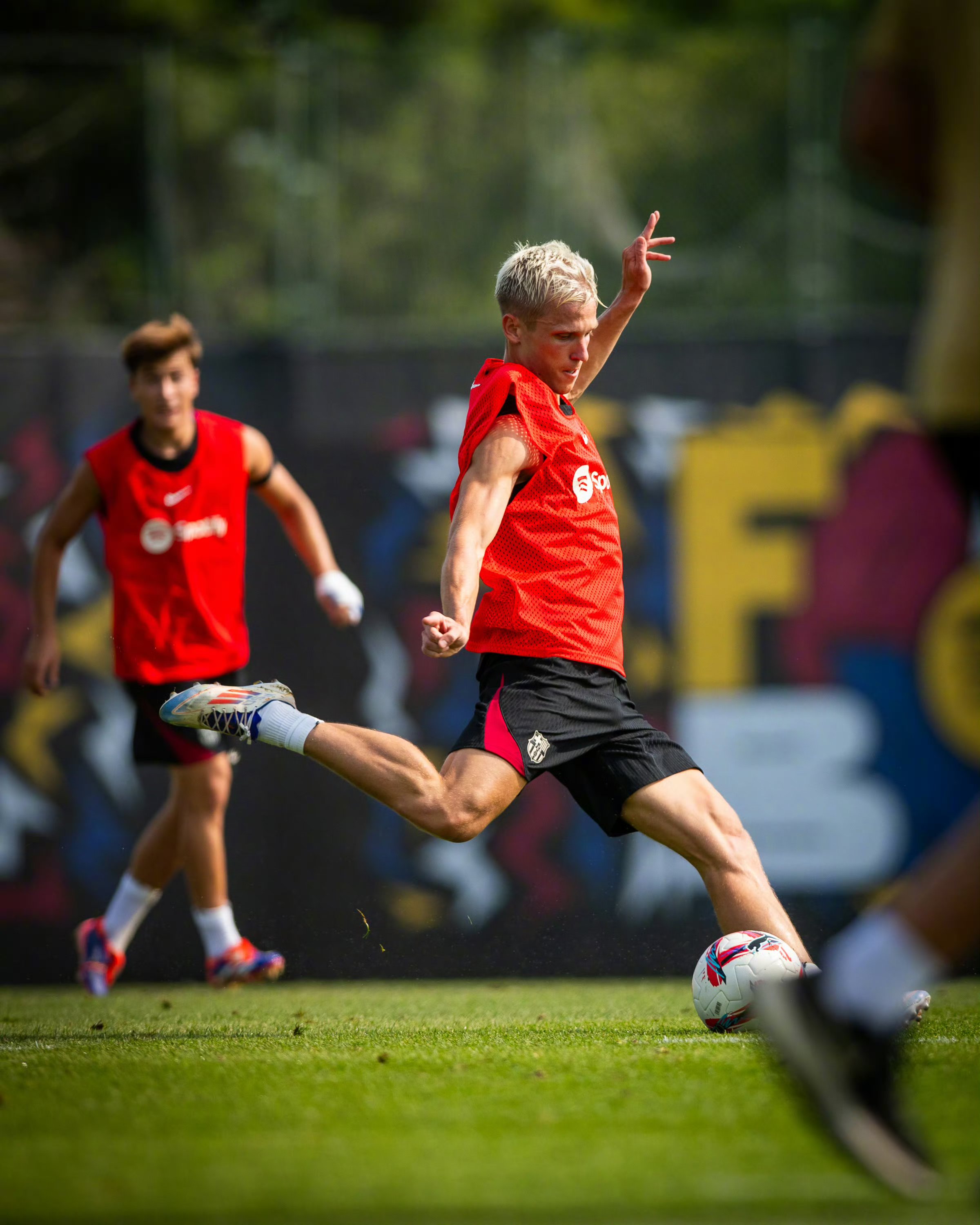 包含斯旺西球员备战紧张，为了争取下一场胜利的词条