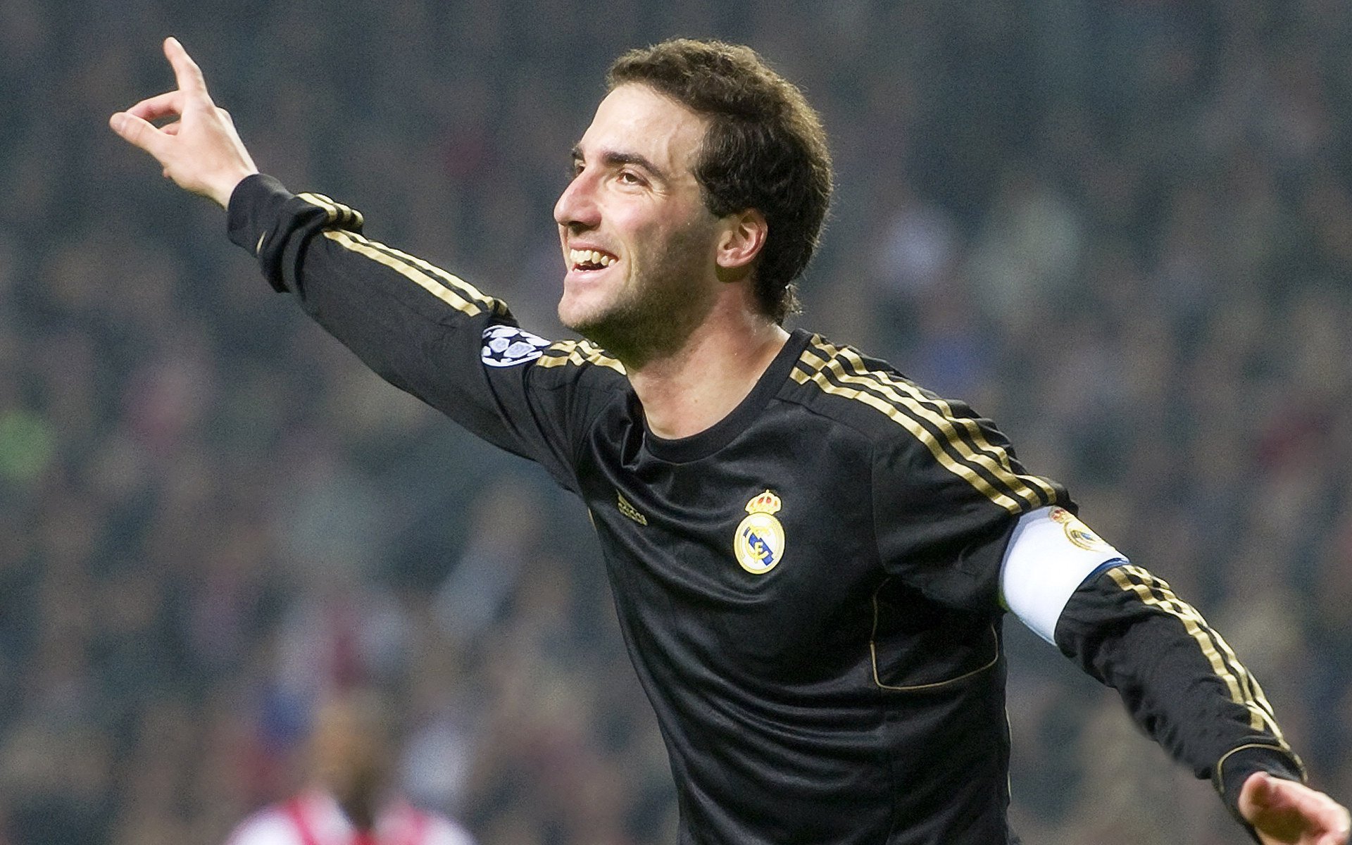 赛道上的交响乐，戈贝尔在F1年度争冠之夜的全程高能输出