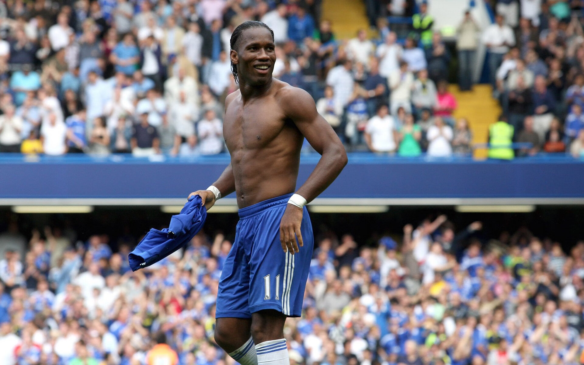 战术碾压与中场统治,日本完胜乌克兰,坎特展现大师级掌控力