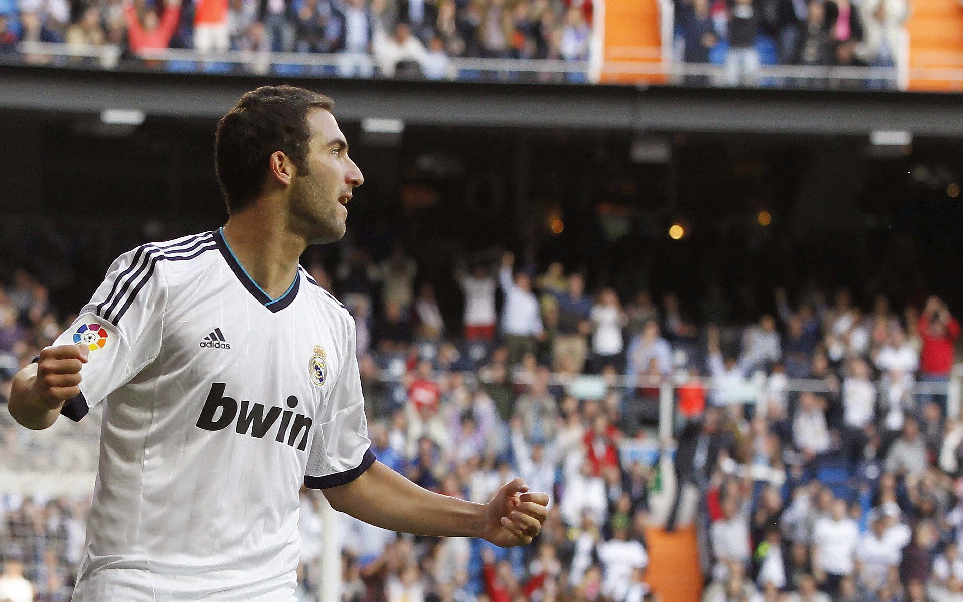 柏林时间的最后一秒，奥恰洛夫用一场非典型演出，为德国战车刻下独属于他的胜利印章